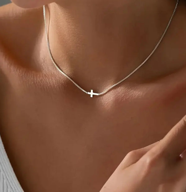 Pure faith Cross necklace (silver)